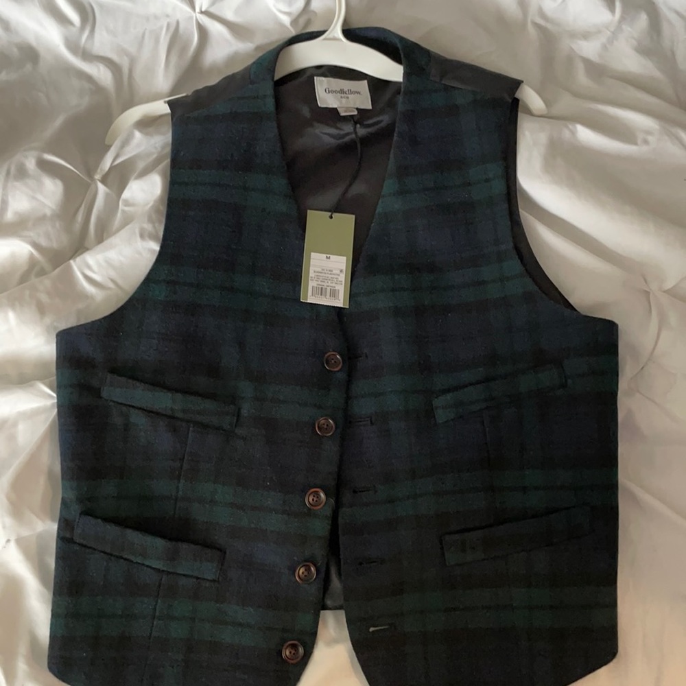 Men’s plaid vest size M